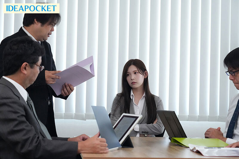 【お姉さん 明里つむぎ】おっさん部下のクンニがドストライク！！ 万年平社員オジサンの俺が会社に内緒で女性用風俗開業！120分ロングコースで会社の女上司と鉢合わせ… 「お願いだからもう挿れて…」と延長懇願するまで舐め堕としてついでに中出ししまくってやった…！ 明里つむぎ｜ipzz00479