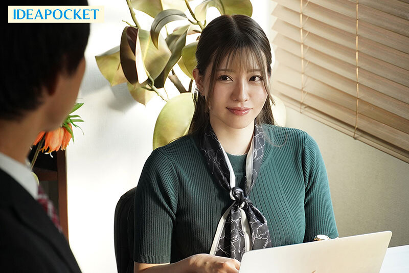 【巨乳 ひなの花音】出張先で高嶺の花の女社長と相部屋に… 圧倒的美巨乳にフル勃起した童貞の僕を受け入れてくれた優しさに甘えて朝まで暴走むしゃぶりつき性交 ひなの花音｜ipzz00734