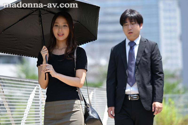 【人妻・主婦 市来まひろ】寝取らせ串刺し輪● 愛する妻を深奥まで犯し尽くして下さい―。 市来まひろ｜jur00181