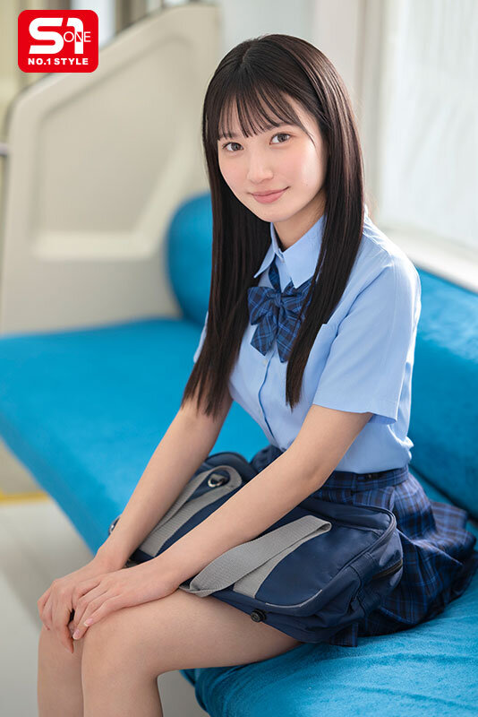 【制服 榊原萌】澄み切った透明感の清楚な純真少女をめっちゃくちゃに痴●したい！我慢できずこっそり痴●したら…まさかの俺の粘着テクの虜に。 榊原萌｜sone00909