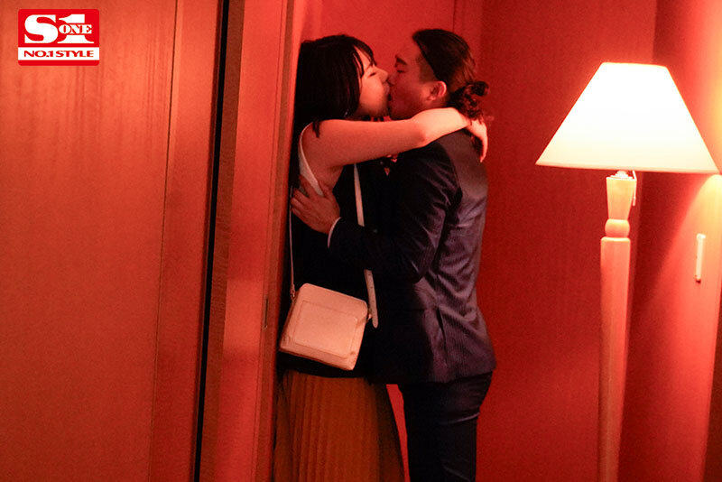 【パイズリ みなみ羽琉（みなと羽琉）】交わる体液、濃密セックス 完全ノーカットスペシャル みなと羽琉｜ssis00945