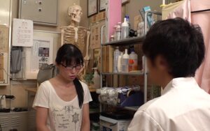 【プラム】鍼灸院すどう盗撮り下ろし マン毛ボーボーで下品ですよぉ❤メガネ| 評価5
