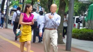 【プレステージプレミアム(PRESTIGE PREMIUM)】街行くセレブ人妻をナンパしてAV自宅撮影！⇒中出し性交！ celeb.39 持て余したスタイルの良さと性欲を、他人棒で発散させる淫乱妻 in 池袋❤企画| 評価5